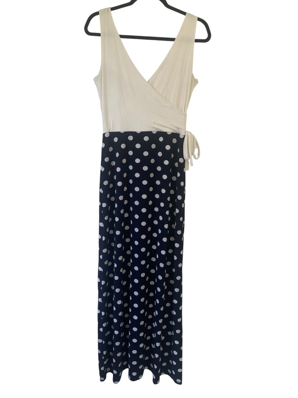 Gilli faux wrap style polka dot white and navy blue maxi dress size medium